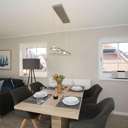 Robbenweg 5 *